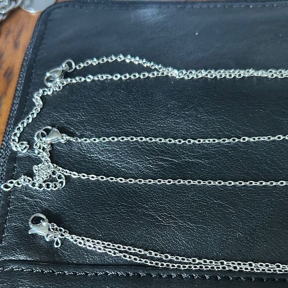 Faith Based Religious Inspirational  Silver Pendant Necklace Set - Picture 2 of 2